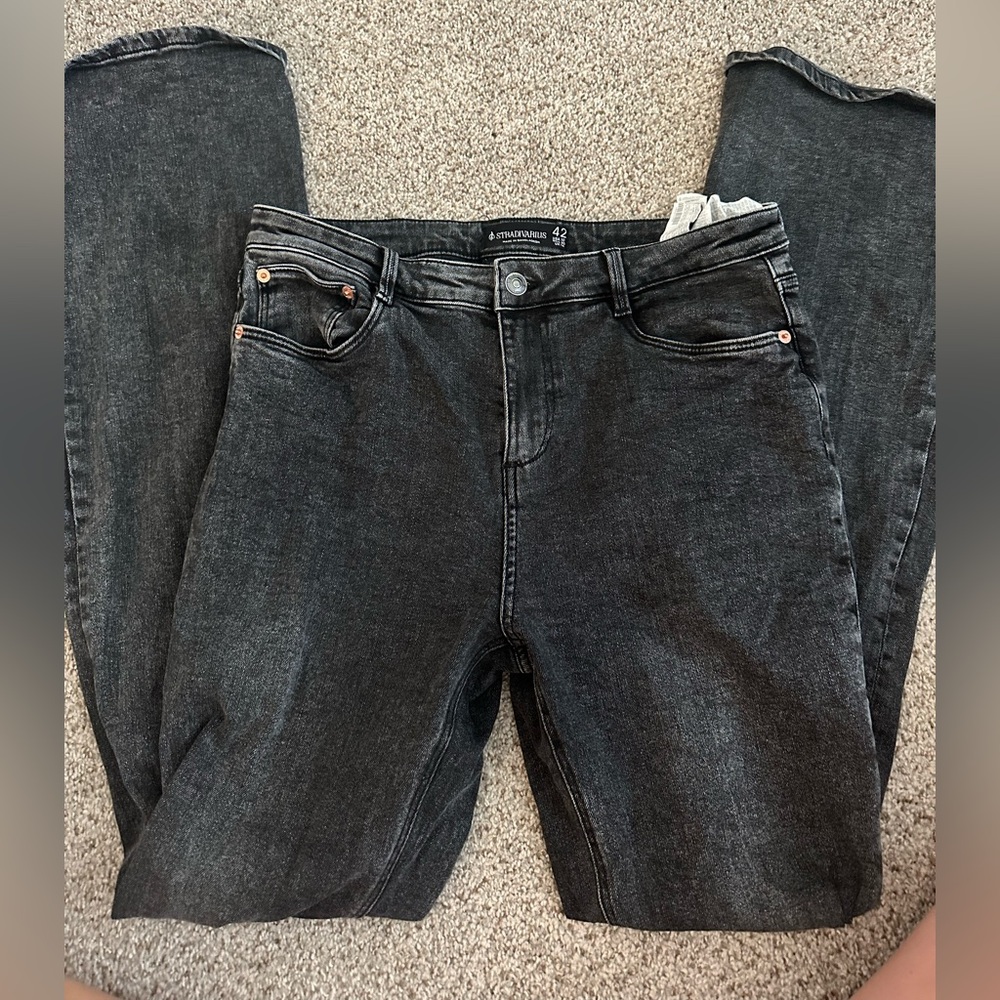 Stradivarius Women's Dark Gray Straight Leg Jeans
